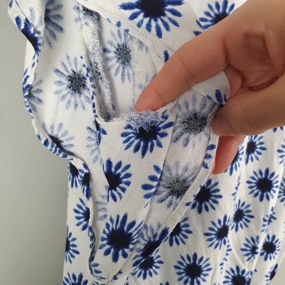 LOFT Flutter Romper Linen Mix Blue/White Women's Size 0 - Picture 14 of 14